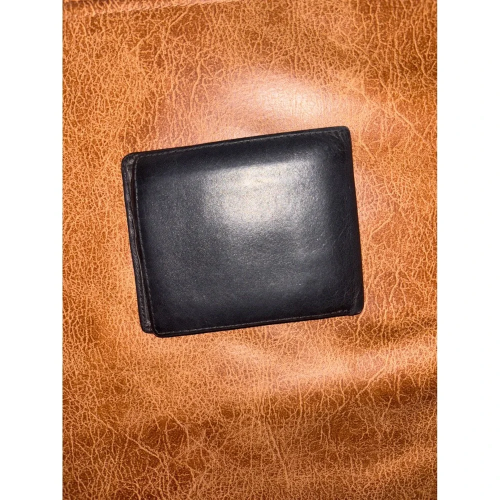 Victory Leather Bifold Wallet Men's Black Embossed Logo Bi-fold